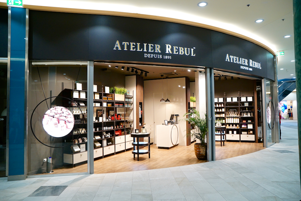 a store front with glass doors